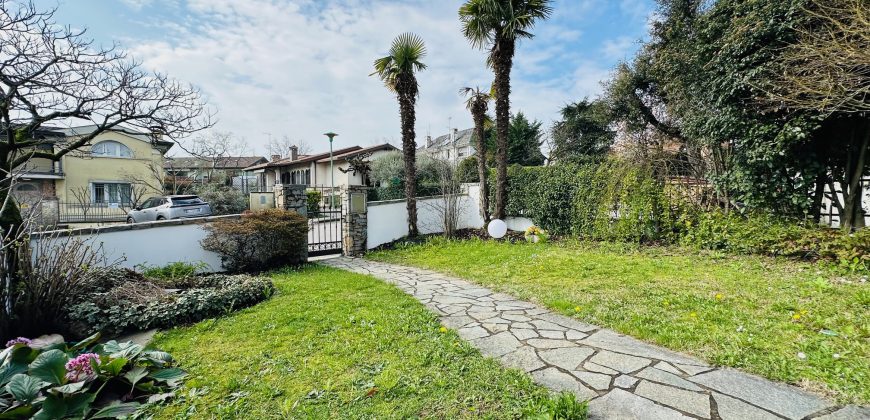 Villa Indipendente Villa Indipendente