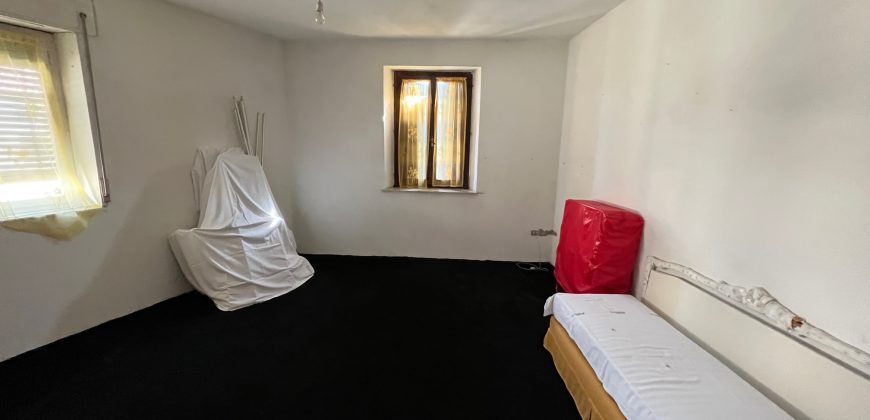Palazzetto ad Angolo