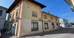 Palazzetto ad Angolo