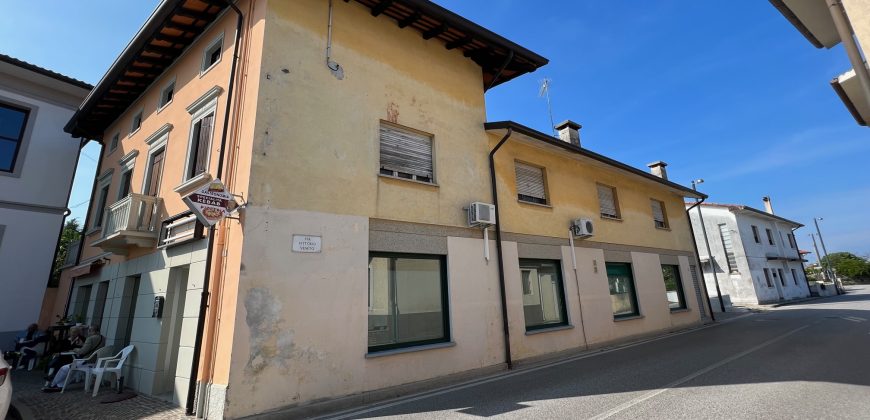Palazzetto ad Angolo