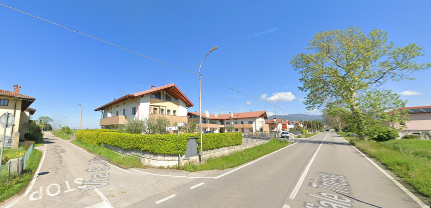 Garage in Area Condominiale Chiusa Garage in Area Condominiale Chiusa