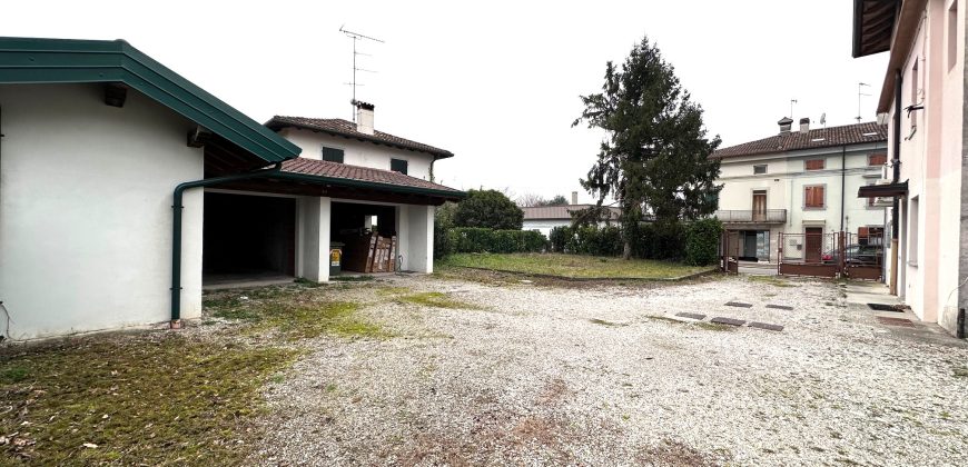 Intero Stabile Residenziale Commerciale