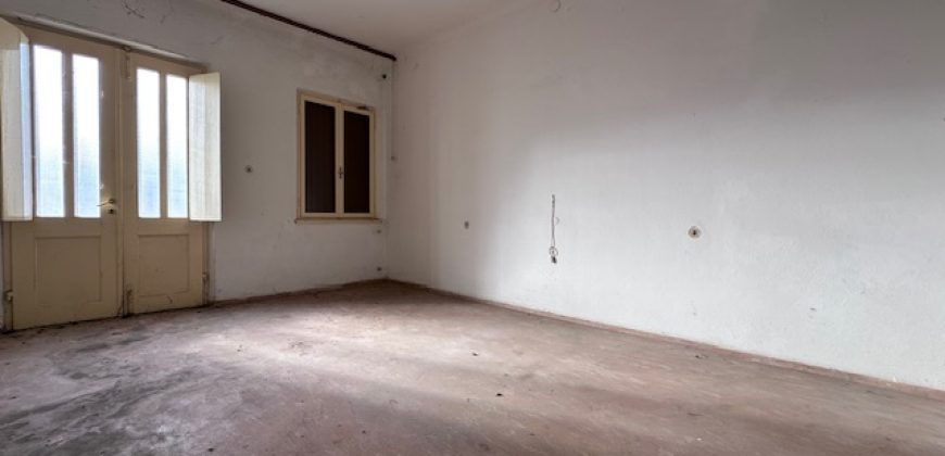 Intero Stabile Residenziale Commerciale