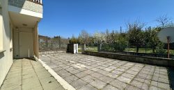 Appartamento Bicamere con Giardino a Villa Primavera
