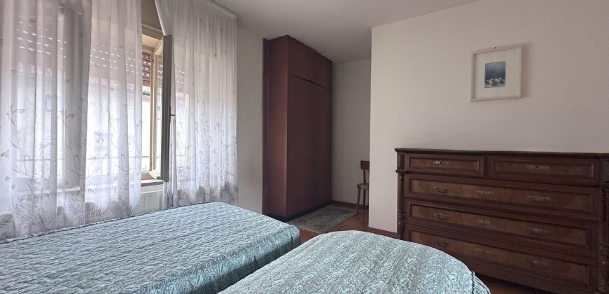 Casa Con Ampia Corte