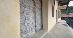 Casa Con Ampia Corte
