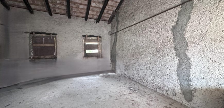 Casa Con Ampia Corte