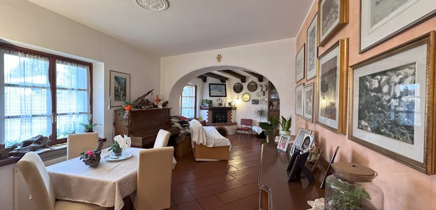 Casa Indipendente Con Dependance