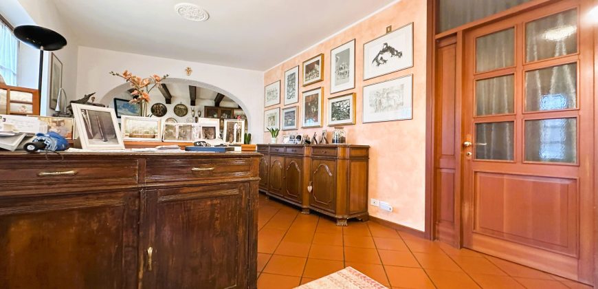 Casa Indipendente Con Dependance