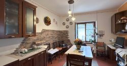 Casa Indipendente Con Dependance