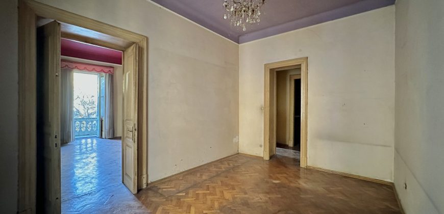 Appartamento Da Ristrutturare a Trieste