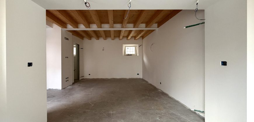 Terratetto Unifamiliare in Vendita