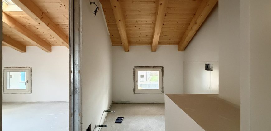 Terratetto Unifamiliare in Vendita