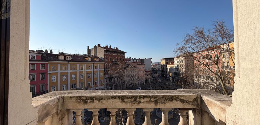 Appartamento Signorile in Palazzo Storico