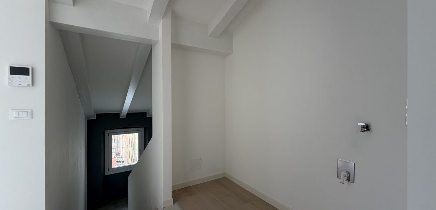 Appartamento in Via Ugo Foscolo