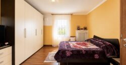 Villa unifamiliare con giardino