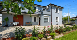 Villa unifamiliare con giardino