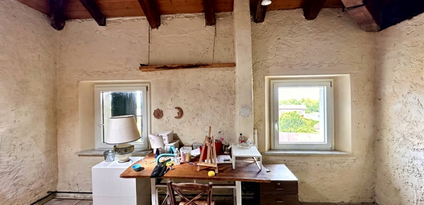 Ampia Casa Storica Con Giardino