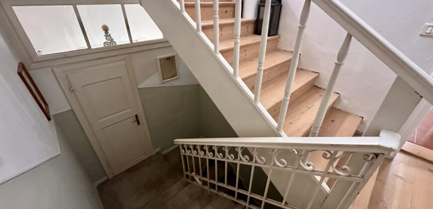 Ampia Casa Storica Con Giardino