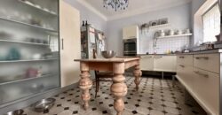 Ampia Casa Storica Con Giardino