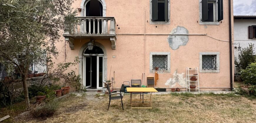 Ampia Casa Storica Con Giardino