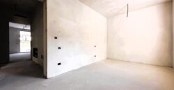 Nuovo Bicamere Con Giardino