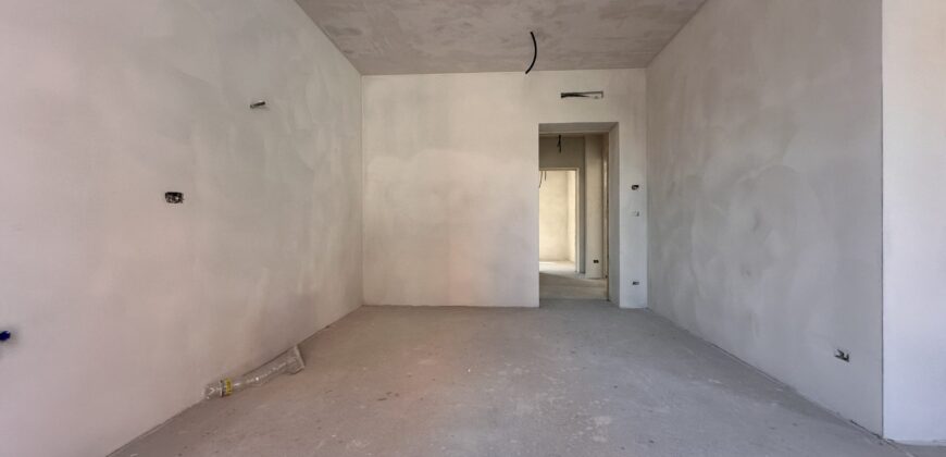 Nuovo Bicamere Con Giardino