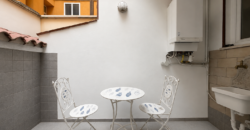 Casa Indipendente In Corte Condominiale