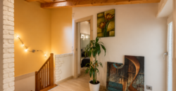 Casa Indipendente In Corte Condominiale