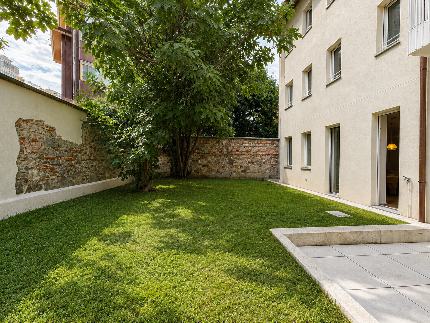Bicamere Con Giardino In Centro Storico