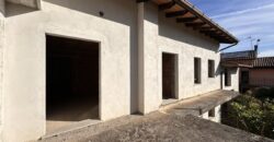 Ampia Casa Con Giardino