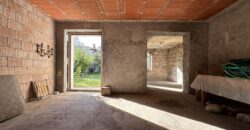 Ampia Casa Con Giardino