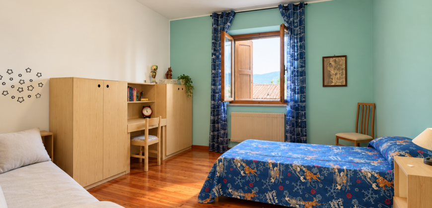 Villa Indipendente Con Parco e Autorimesse